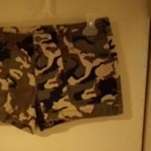 Arizona Jeans Camoflouge shorts